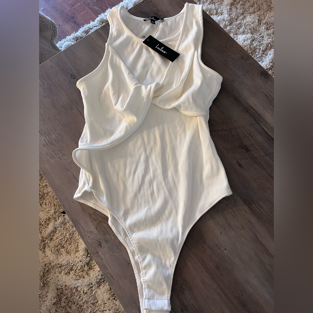 NWT lulus bodysuit